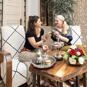 3* Couette-café Wazani Square &